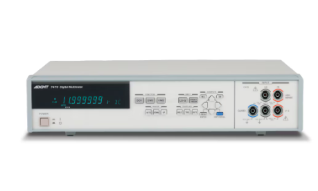 ADCMT爱德万 15702 直流电压/电流发生器